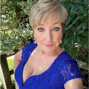 Meet your Posher, Gina